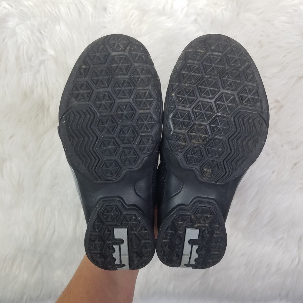 SOLD Nike Lebron James Soldier 9 Kids 13c - Picture 6 of 7
